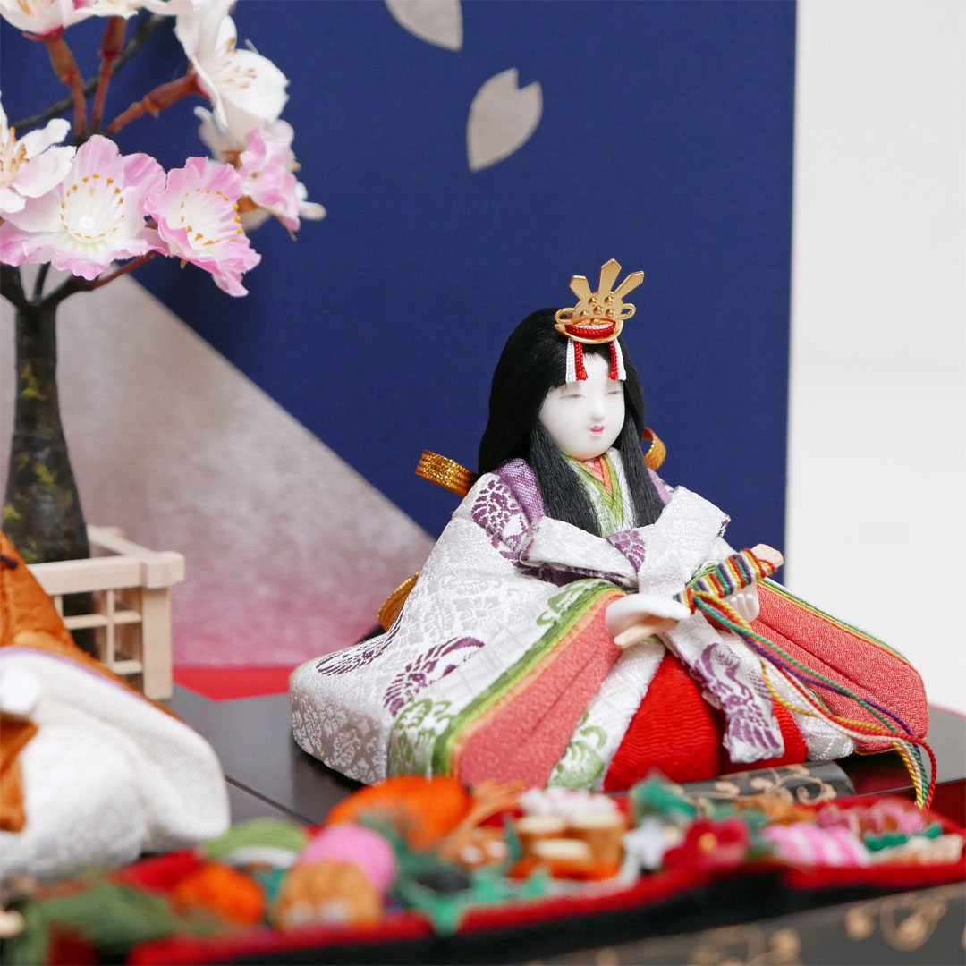 黄呂染衣装の木目込み人形金銀箔船盛桜飾り(姫名前札付)