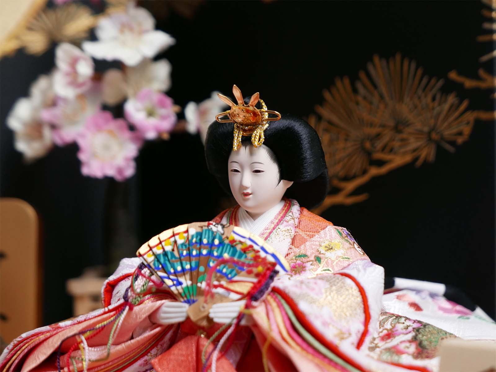金彩桜衣装雛人形金彩月に松コンパクト収納飾り