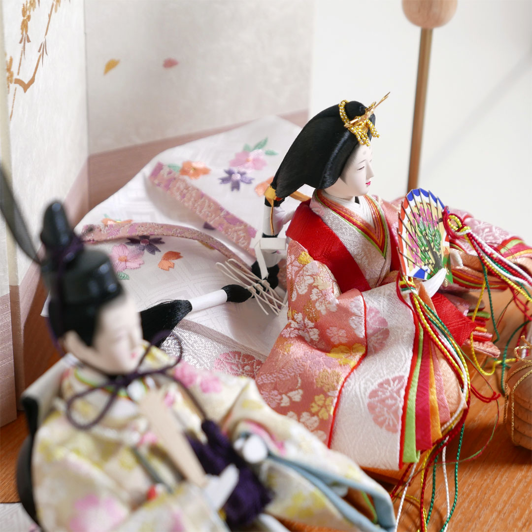 ピンクの桜衣装雛人形木目枝桜収納飾り