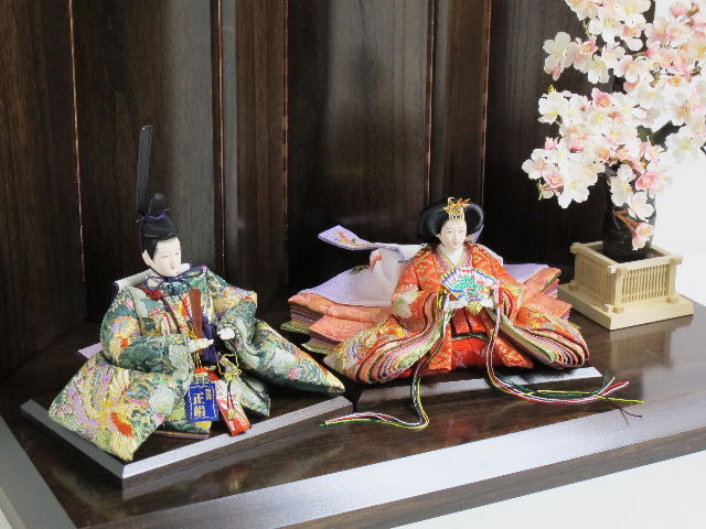 鳳凰刺繍正絹衣装雛茶塗屏風大桜創作飾りの通販～選ばれるお店の雛人形